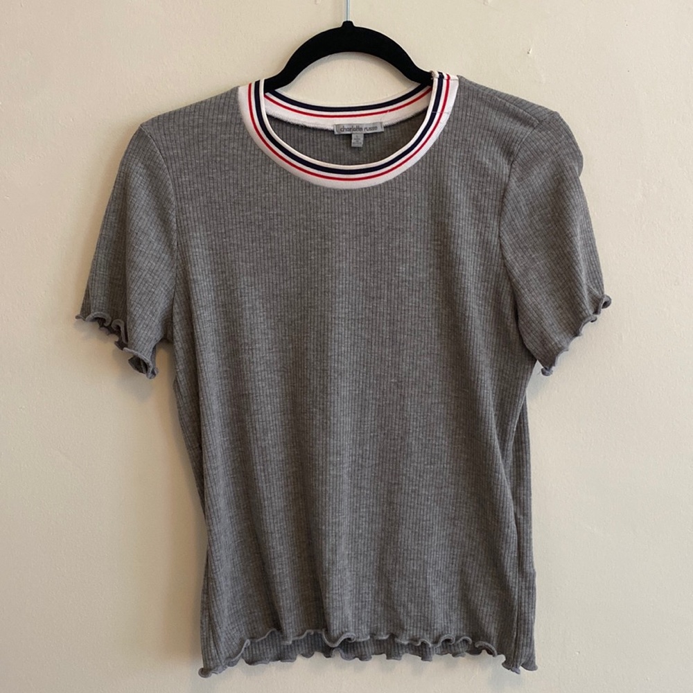 CHARLOTTE RUSSE Fitted Tee